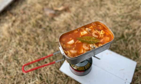 【レシピ】簡単スープペスカトーレ。秋冬キャンプはスープパスタであったまろ。
